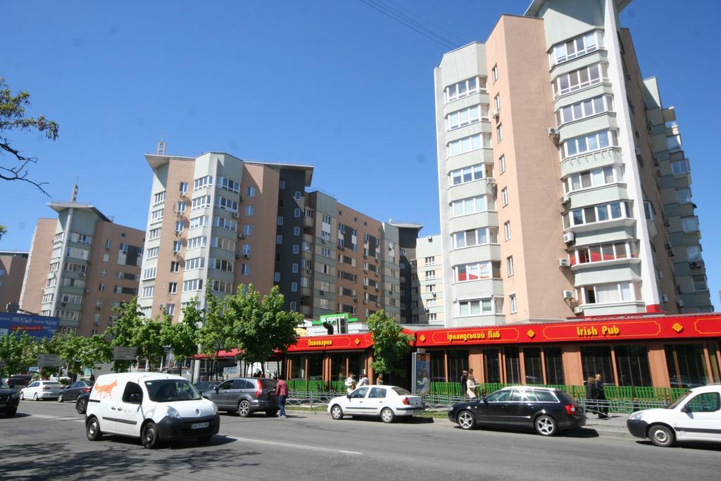 Inn Home Apartments - Livoberezhna Kyiv Exterior photo