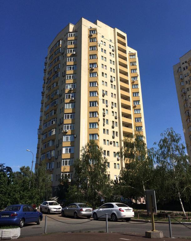 Inn Home Apartments - Livoberezhna Kyiv Exterior photo