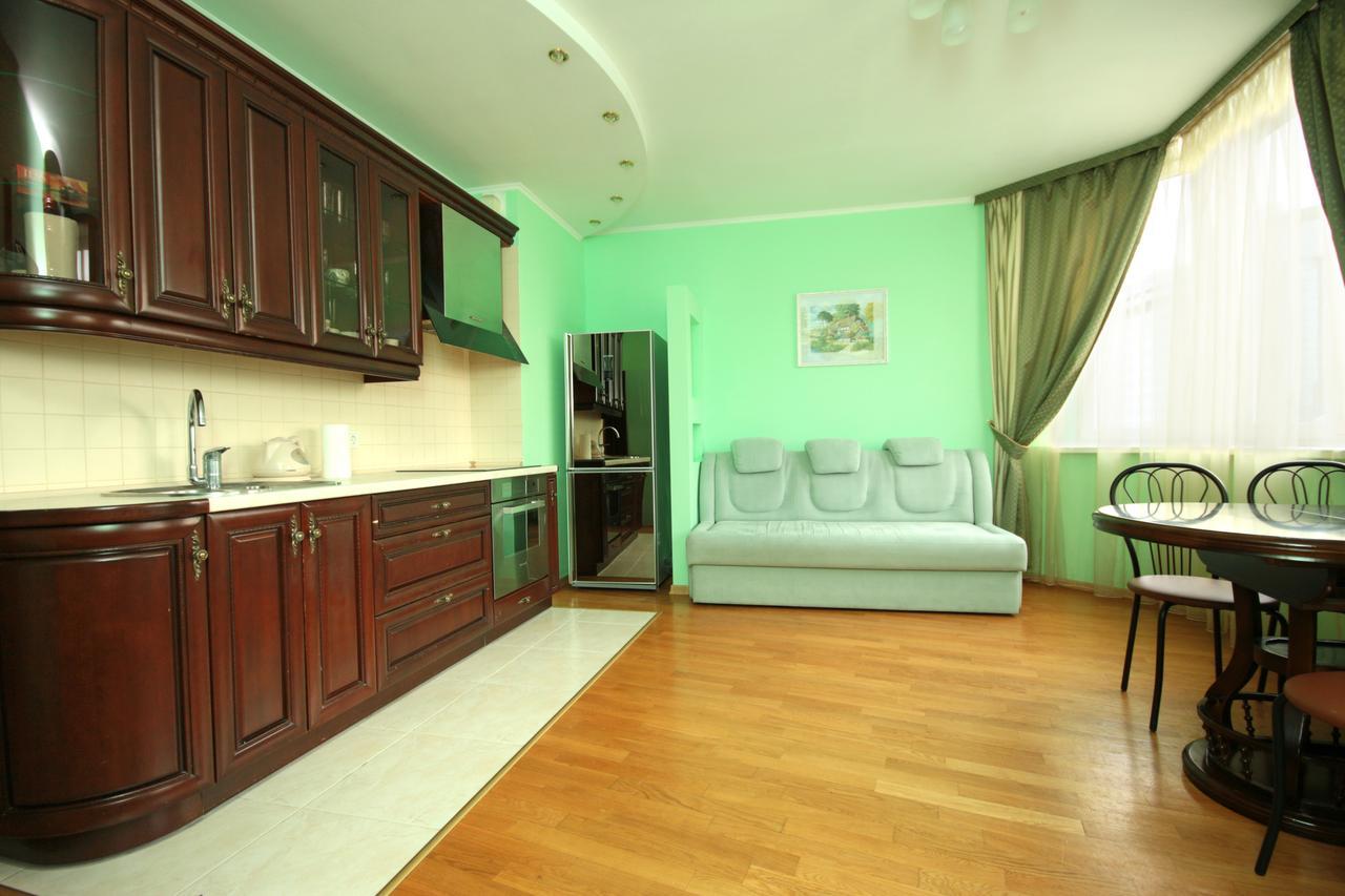 Inn Home Apartments - Livoberezhna Kyiv Exterior photo